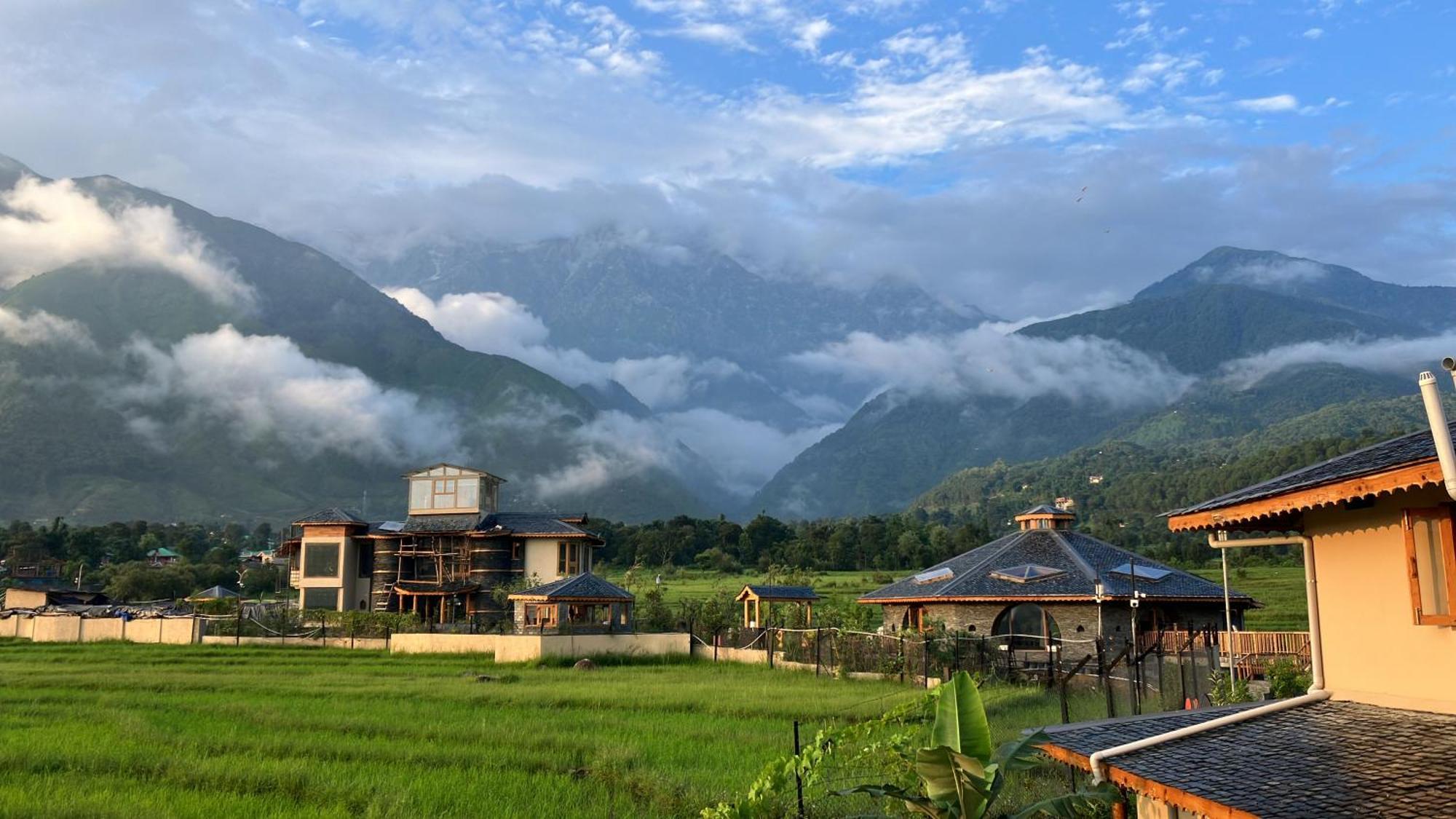 Osho Himalayas Wellness Resort Kangra Ngoại thất bức ảnh